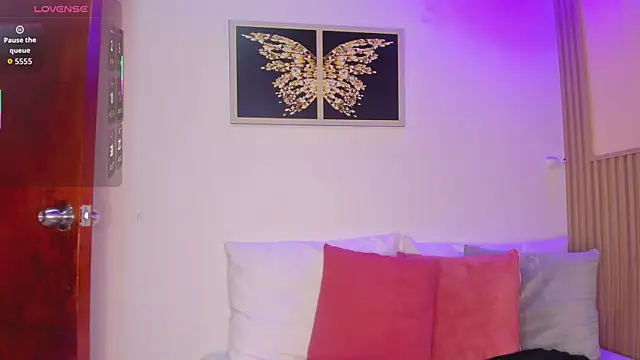 sharonscoth online show from November 22, 2025, 8:40 pm