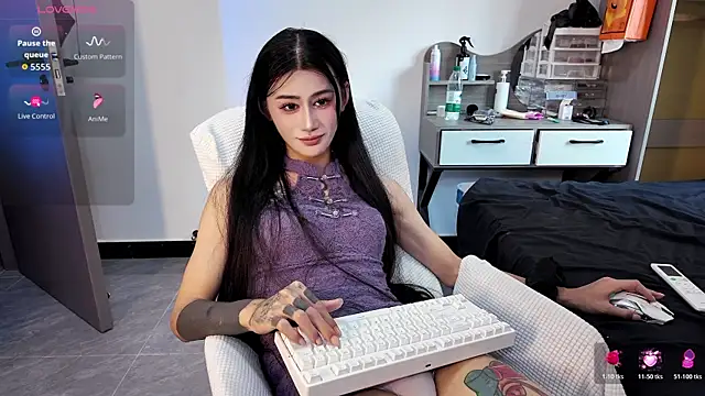 Rainbow-sweet online show from April 15, 2026, 6:30 am