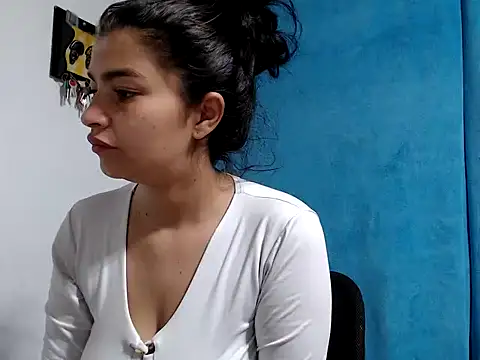 AlanaHotxx online show from September 27, 2025, 7:03 am