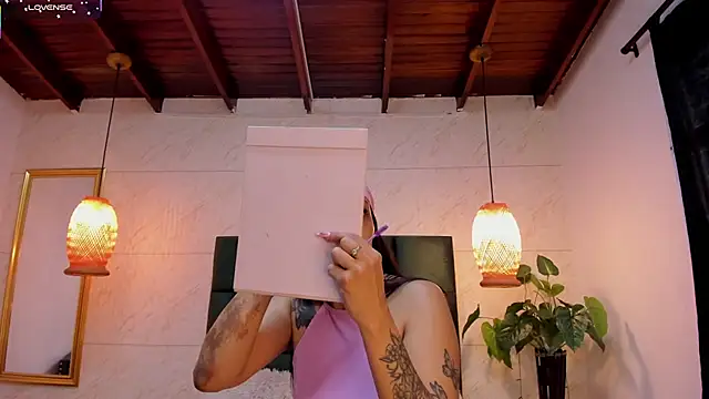 Danna williamss online show from September 19, 2025, 12:09 pm