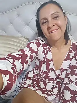 Snapshot of Amadamilf1980 chatting on November 16, 2025, 1:10 am Amadamilf1980 online show from November 16, 2025, 1:10 am