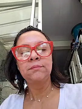 Snapshot of Amadamilf1980 chatting on December 1, 2025, 2:40 pm Amadamilf1980 online show from December 1, 2025, 2:40 pm