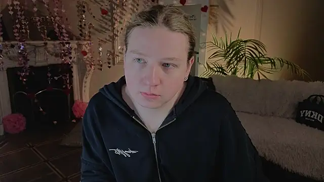 Jes Solar online show from February 21, 2026, 10:23 pm