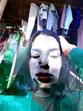 adrianagilton online show from October 18, 2025, 10:23 pm