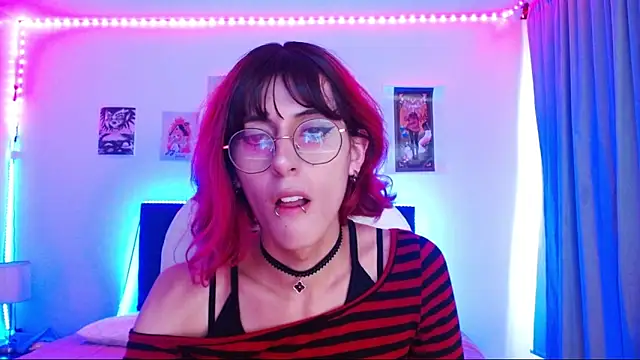 Snapshot of goth_minerva chatting on November 25, 2025, 1:22 pm goth minerva online show from November 25, 2025, 1:22 pm