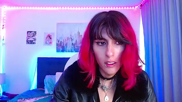 Snapshot of goth_minerva chatting on December 14, 2025, 1:17 pm goth minerva online show from December 14, 2025, 1:17 pm