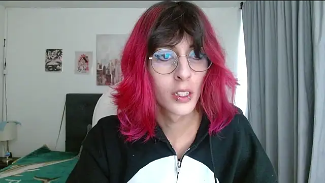 Snapshot of goth_minerva chatting on November 26, 2025, 1:22 pm goth minerva online show from November 26, 2025, 1:22 pm