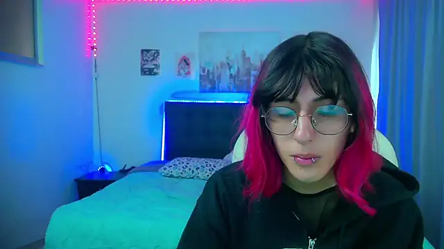 goth minerva online show from February 20, 2026, 1:24 pm