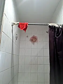 Snapshot of ItsBarbieBitcxxxx69 chatting on November 2, 2025, 3:44 am ItsBarbieBitcxxxx69 online show from November 2, 2025, 3:44 am