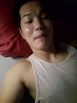 Snapshot of woonee827372 chatting on December 13, 2025, 8:04 pm woonee827372 online show from December 13, 2025, 8:04 pm