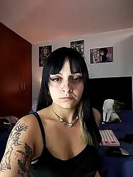 Snapshot of KARINNA__RAVEN chatting on September 18, 2025, 10:02 pm KARINNA RAVEN online show from September 18, 2025, 10:02 pm