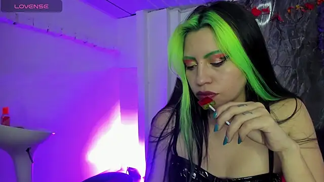 midory  online show from October 9, 2025, 3:07 am