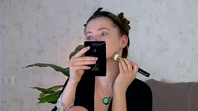 AshleyD  online show from November 29, 2025, 3:06 am