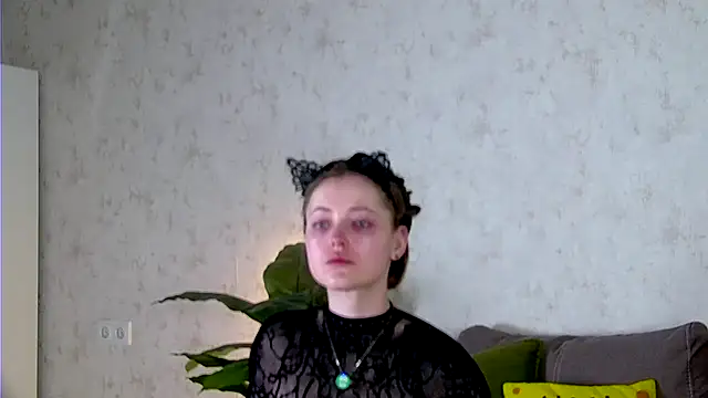 AshleyD  online show from November 22, 2025, 7:02 pm