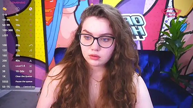 Snapshot of LuxSopphia chatting on November 22, 2025, 8:08 pm LuxSopphia online show from November 22, 2025, 8:08 pm