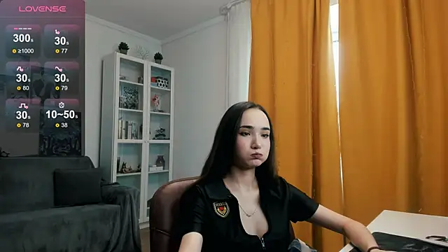 Snapshot of Lillllos chatting on November 27, 2025, 4:35 am Lillllos online show from November 27, 2025, 4:35 am