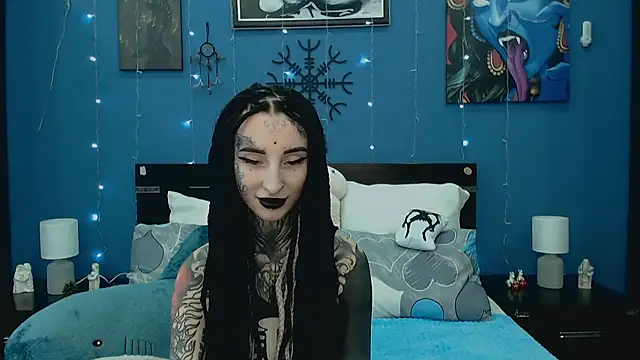 Snapshot of Velvetbat chatting on June 1, 2026, 7:08 am Velvetbat online show from June 1, 2026, 7:08 am