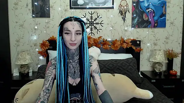 Velvetbat online show from November 28, 2025, 7:08 am