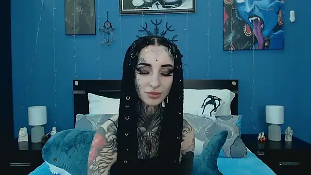 Velvetbat online show from April 17, 2026, 7:00 am