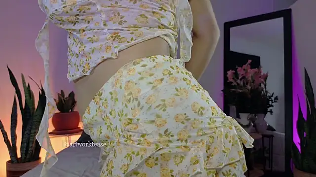 Artworktease online show from January 14, 2026, 9:07 pm