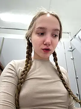 Snapshot of bambi_lu chatting on January 8, 2026, 5:30 pm bambi lu online show from January 8, 2026, 5:30 pm