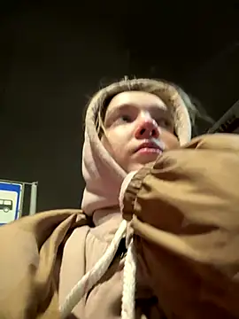 bambi lu online show from November 20, 2025, 5:02 pm