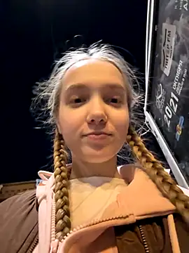 bambi lu online show from October 8, 2025, 4:51 pm