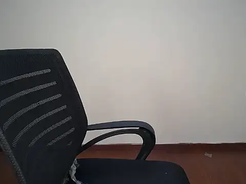 Snapshot of Flowing_love chatting on November 11, 2025, 10:21 am Flowing love online show from November 11, 2025, 10:21 am