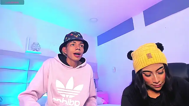 candyandmarilyn online show from September 18, 2025, 9:07 pm