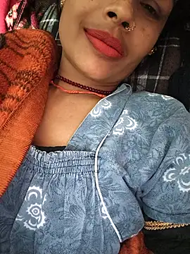 Snapshot of Eshna_Dabral chatting on November 11, 2025, 4:02 pm Eshna Dabral online show from November 11, 2025, 4:02 pm