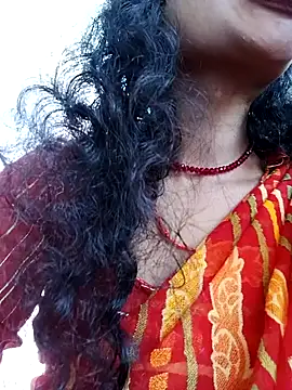 Snapshot of Eshna_Dabral chatting on December 14, 2025, 4:08 am Eshna Dabral online show from December 14, 2025, 4:08 am