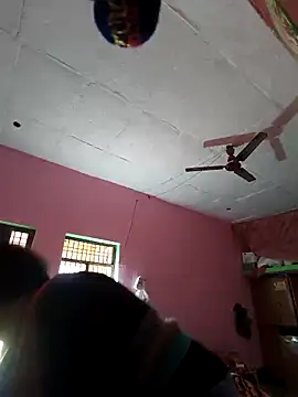 Snapshot of Eshna_Dabral chatting on November 30, 2025, 2:34 am Eshna Dabral online show from November 30, 2025, 2:34 am