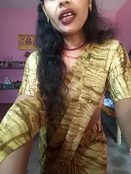 Snapshot of Eshna_Dabral chatting on November 18, 2025, 3:43 am Eshna Dabral online show from November 18, 2025, 3:43 am