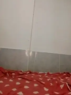 dulcewitch online show from March 18, 2026, 2:15 am