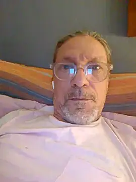 Deddyitalia3p online show from October 9, 2025, 9:59 pm