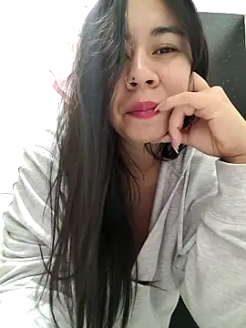 Snapshot of Yuli_Mars chatting on November 15, 2025, 3:43 am Yuli Mars online show from November 15, 2025, 3:43 am