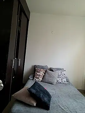 Snapshot of Yuli_Mars chatting on January 10, 2026, 9:10 pm Yuli Mars online show from January 10, 2026, 9:10 pm