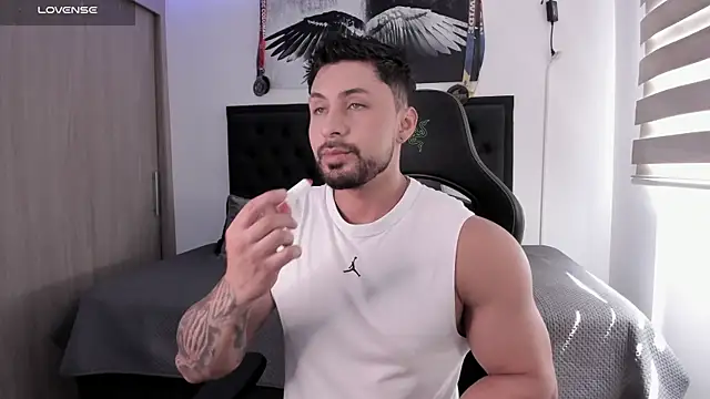 santi aesthetic online show from January 9, 2026, 4:36 pm