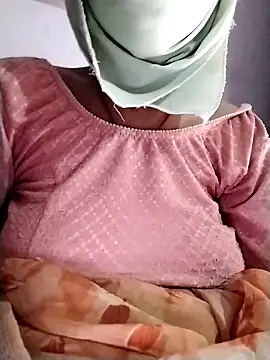Snapshot of Soniy-Maax chatting on March 15, 2026, 7:59 am Soniy-Maax online show from March 15, 2026, 7:59 am