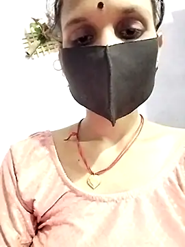 Snapshot of Soniy-Maax chatting on September 19, 2025, 4:33 pm Soniy-Maax online show from September 19, 2025, 4:33 pm