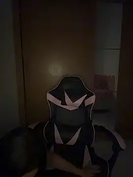 Manu 2002  online show from March 4, 2026, 2:30 am