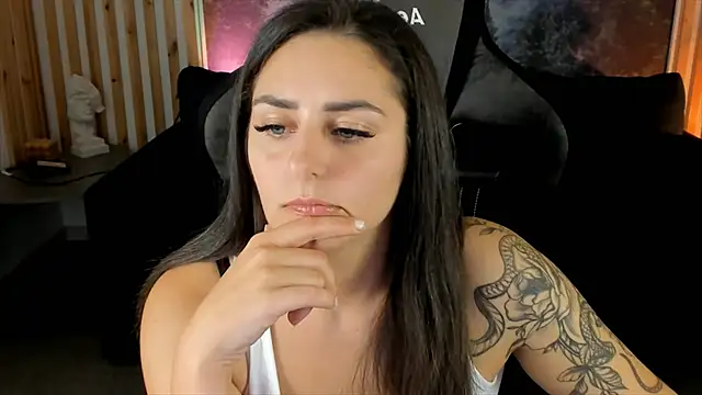 Snapshot of ValeriiMills chatting on September 19, 2025, 2:43 pm ValeriiMills online show from September 19, 2025, 2:43 pm