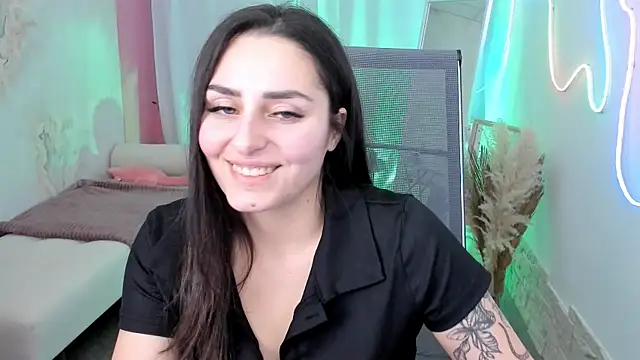 Snapshot of ValeriiMills chatting on December 15, 2025, 2:45 pm ValeriiMills online show from December 15, 2025, 2:45 pm