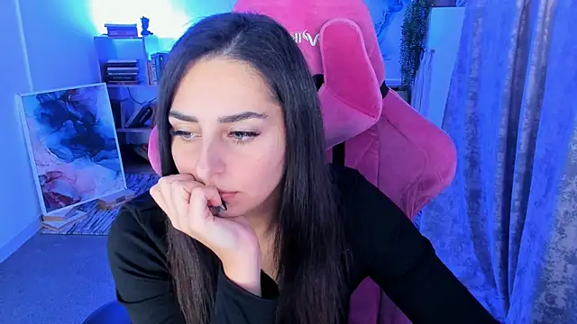 Snapshot of ValeriiMills chatting on October 27, 2025, 2:40 pm ValeriiMills online show from October 27, 2025, 2:40 pm