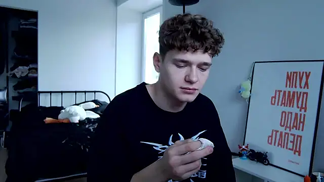 DanyDavis online show from October 4, 2025, 7:21 am