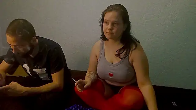 SweetPiggyx online show from March 28, 2026, 7:15 pm