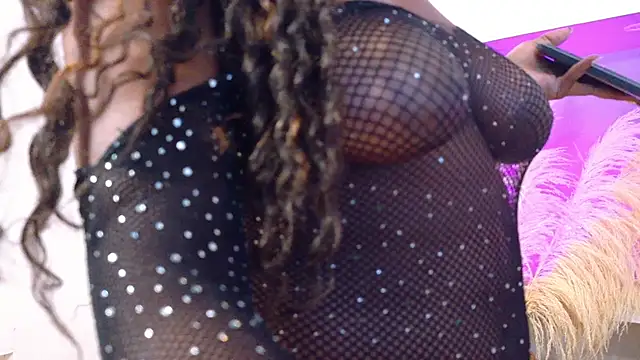 Snapshot of RachelStonne chatting on October 25, 2025, 12:50 pm RachelStonne online show from October 25, 2025, 12:50 pm