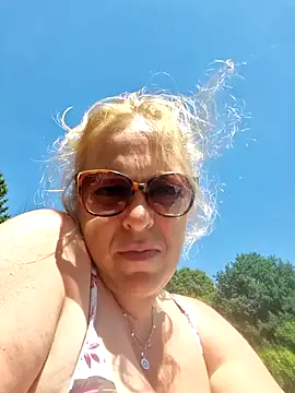 chupasexy online show from May 26, 2026, 12:47 pm