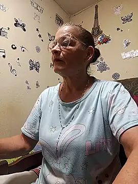 Snapshot of katrina_perez chatting on November 27, 2025, 8:37 am katrina perez online show from November 27, 2025, 8:37 am