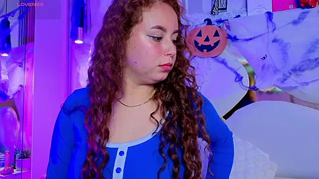 Snapshot of AmmberJones chatting on October 28, 2025, 12:37 pm AmmberJones online show from October 28, 2025, 12:37 pm